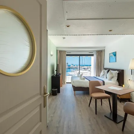 アパートホテル Cap Winston カップダイユ