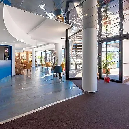Cap Winston Apart-hotel 4*
