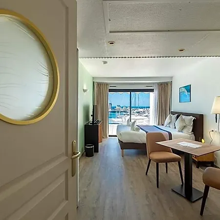 Lägenhetshotell Cap Winston 4*