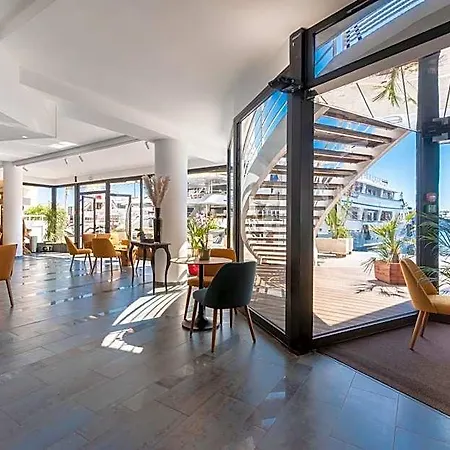 Cap Winston Apart-hotel 4*